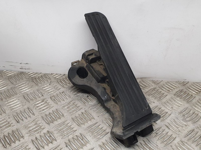 Recambio de potenciometro pedal para volkswagen scirocco (137) 2.0 tdi (103kw) referencia OEM IAM 1K1721503L  