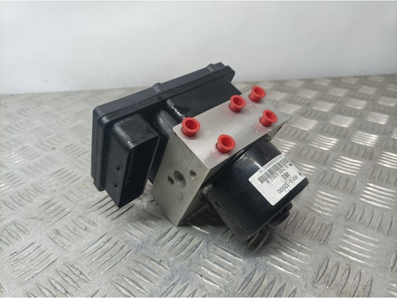 Recambio de abs para ssangyong actyon sports xdi 4wd referencia OEM IAM 4891032000 06210203534 ATE