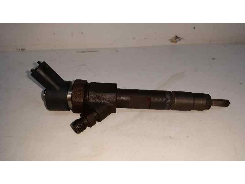 Recambio de inyector para renault megane ii coupe/cabrio 1.9 dci diesel referencia OEM IAM 0445110110 8200100272 BOSCH