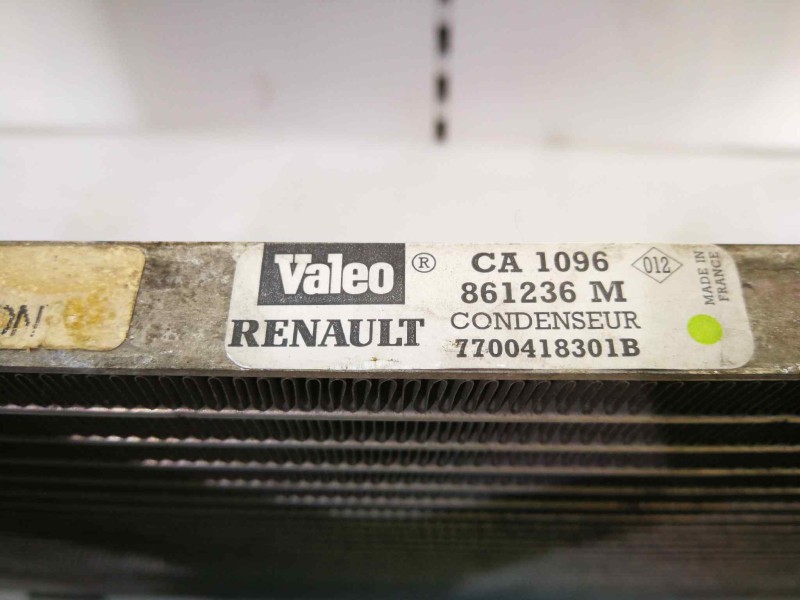 Recambio de condensador / radiador aire acondicionado para renault megane i classic (la0) 1.6 referencia OEM IAM 7700418301B  