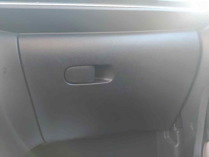 Recambio de guantera para citroën c3 live pack referencia OEM IAM 98124902ZD  