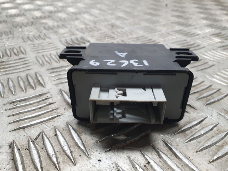 Recambio de modulo electronico para volkswagen scirocco (137) 2.0 tdi (103kw) referencia OEM IAM 8P0907357K  