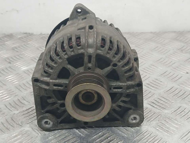 Recambio de alternador para renault megane ii coupe/cabrio dynamique referencia OEM IAM 8200290215 2542818D VALEO