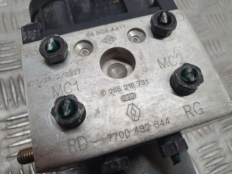 Recambio de abs para renault megane i fase 2 classic (la..) 1.4 16v rxe referencia OEM IAM 7700432644 0265216731 BOSCH
