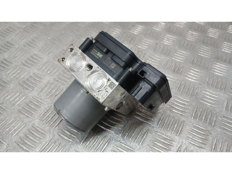 Recambio de abs para lynk & co 01 phev referencia OEM IAM 8890337505  970380