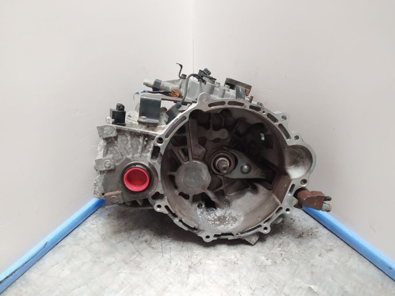 Recambio de caja cambios para hyundai i30 classic referencia OEM IAM 4300023350 71637 5VELOCIDADES