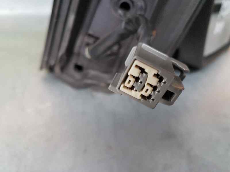 Recambio de retrovisor derecho para ford focus berlina (cap) ambiente (d) referencia OEM IAM  5 CABLES ELECTRICO-TOCADO