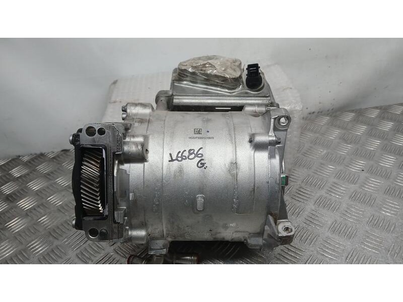 Recambio de alternador para lynk & co 01 phev referencia OEM IAM 8891099863 HYFAD P30001270870 P8891099863