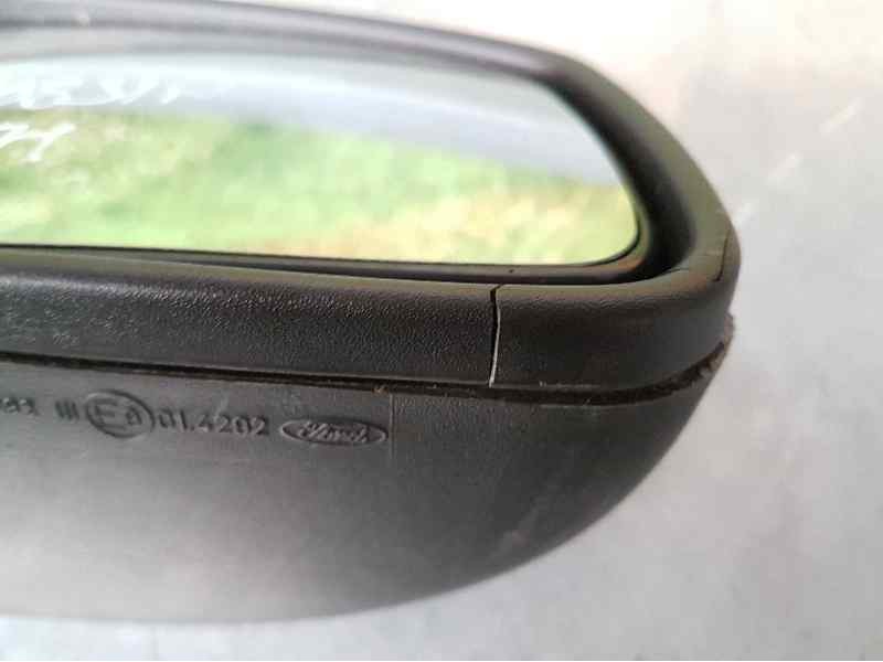 Recambio de retrovisor derecho para ford focus berlina (cap) ambiente (d) referencia OEM IAM  5 CABLES ELECTRICO-TOCADO