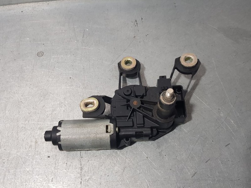 Recambio de motor limpia trasero para ford fiesta (cbk) trend referencia OEM IAM 2S61A17K441AB 404736B VALEO