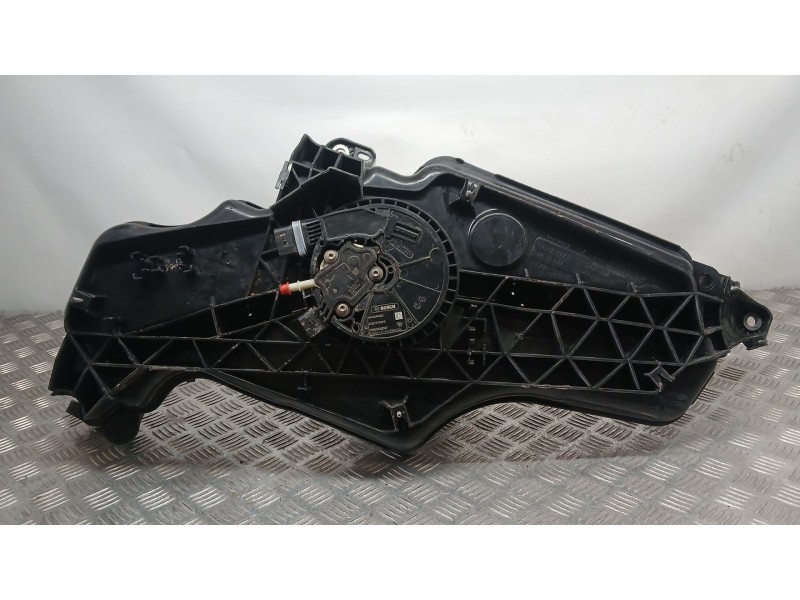 Recambio de deposito adblue para seat leon (5f1) 1.6 tdi referencia OEM IAM 5Q0131877R  112829302