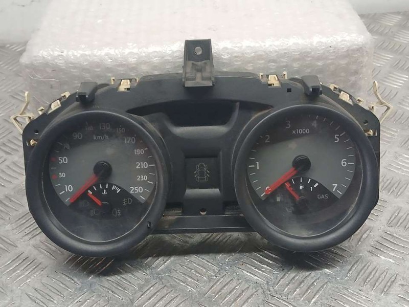 Recambio de cuadro instrumentos para renault megane ii coupe/cabrio dynamique referencia OEM IAM 8200720313  