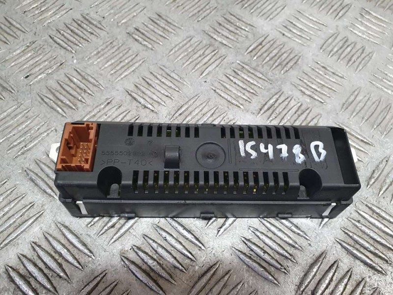 Recambio de pantalla multifuncion para peugeot 308 confort referencia OEM IAM 5555502902  