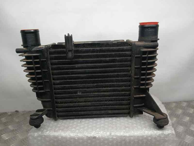 Recambio de intercooler para nissan note (e11e) acenta referencia OEM IAM 144619U20A 992405H VALEO