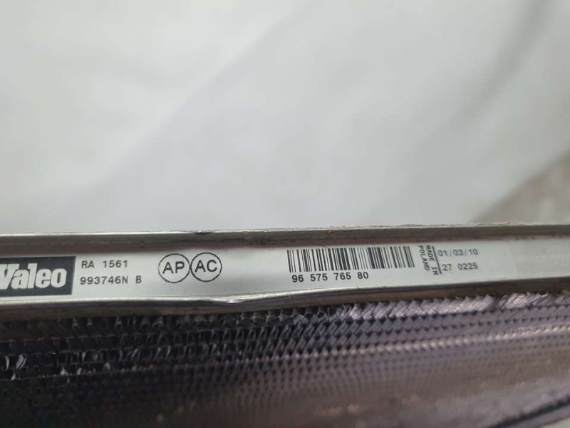 Recambio de radiador agua para peugeot 308 confort referencia OEM IAM 9657576580 993746N VALEO