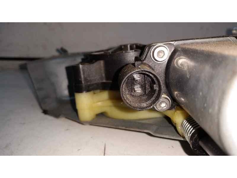 Recambio de elevalunas delantero izquierdo para renault kangoo profesional referencia OEM IAM  2 PINS ELECTRICO