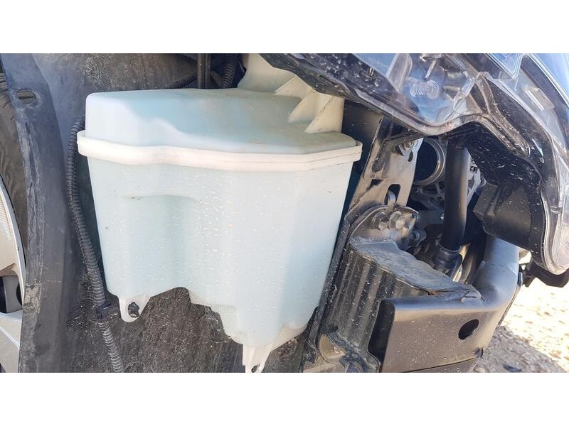 Recambio de deposito limpia para peugeot 108 1.0 vti 72 referencia OEM IAM 1612502380  