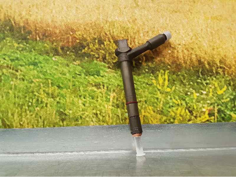 Recambio de inyector para opel combo (corsa c) familiar referencia OEM IAM TJBB01901D  DELPHI