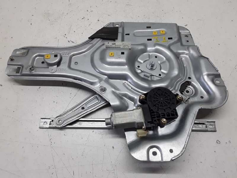 Recambio de elevalunas trasero izquierdo para kia cerato 1.5 crdi referencia OEM IAM  2 PINES 