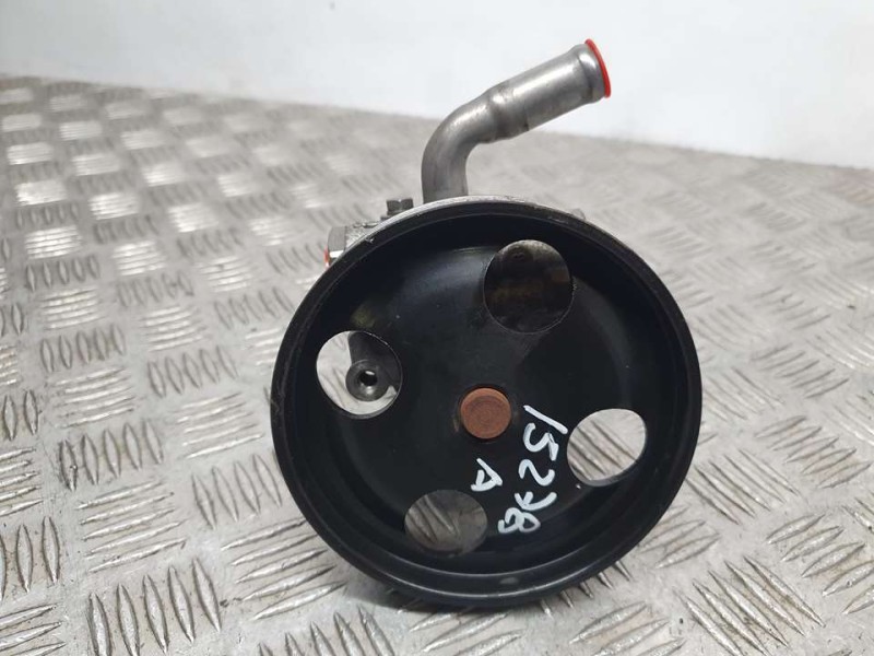Recambio de bomba direccion para ford fiesta (cbk) ambiente referencia OEM IAM 2S6C3A696  