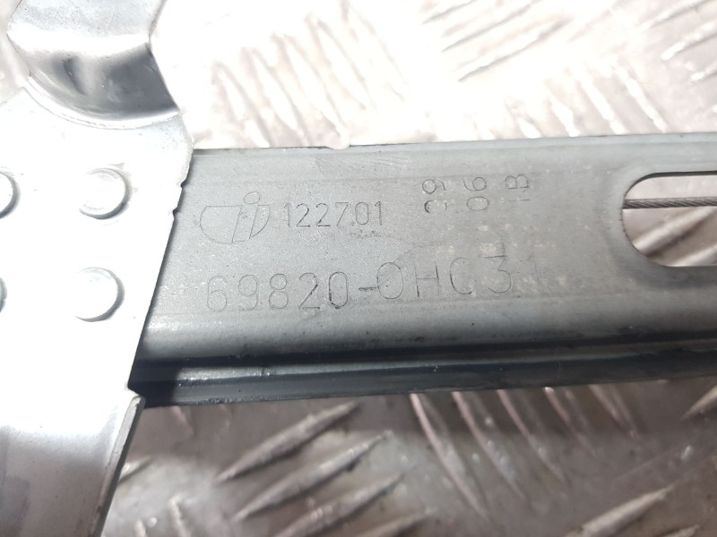 Recambio de elevalunas delantero izquierdo para peugeot 108 1.0 vti 72 referencia OEM IAM B001019780 2 PINS 