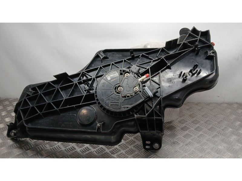 Recambio de deposito adblue para seat leon (5f1) 1.6 tdi referencia OEM IAM 5Q0131877R  112829302