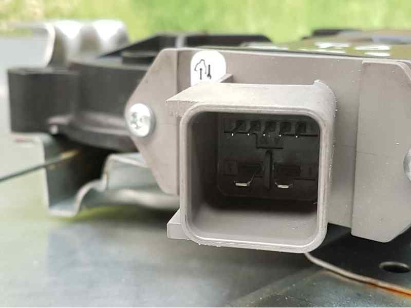 Recambio de elevalunas trasero derecho para opel insignia berlina cosmo referencia OEM IAM  7 PINS ELECTRICO