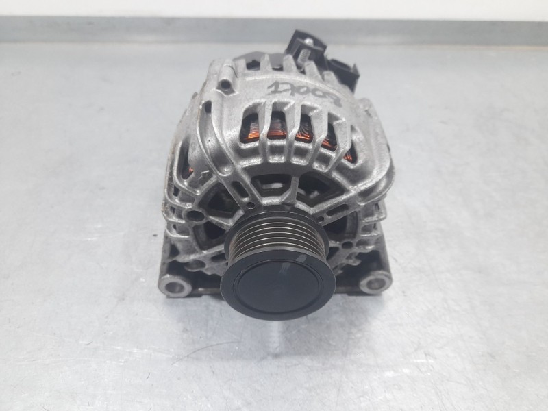 Recambio de alternador para ford focus iii turnier 1.5 tdci referencia OEM IAM 30659389 TG12C122 VALEO
