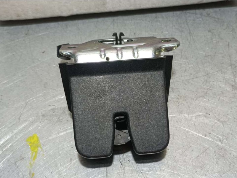 Recambio de cerradura maletero / porton para volkswagen t-roc bluemotion referencia OEM IAM 2GA827505A08S  ELECTRICA