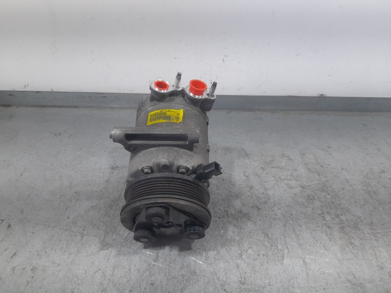 Recambio de compresor aire acondicionado para land rover freelander (lr2) s td4 referencia OEM IAM 6G9119D629FG  