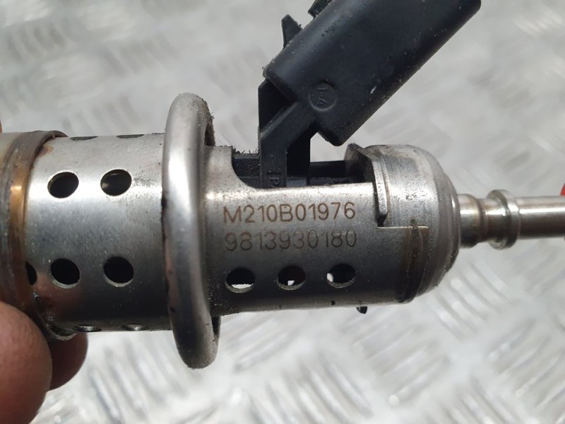 Recambio de inyector adblue para peugeot 208 (p2) active referencia OEM IAM 9813930180 M210B01976 