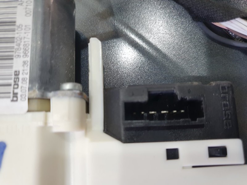 Recambio de elevalunas trasero izquierdo para renault laguna iii expression referencia OEM IAM   ELÉCTRICO 6 PINES