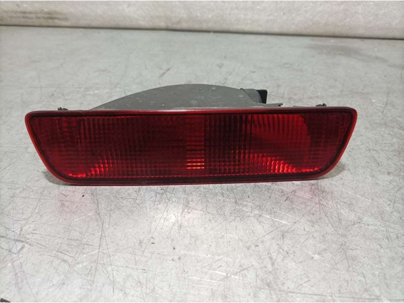 Recambio de piloto trasero central para nissan micra v (k14) bose limited edition referencia OEM IAM 26530JD00B 00954000 HELLA