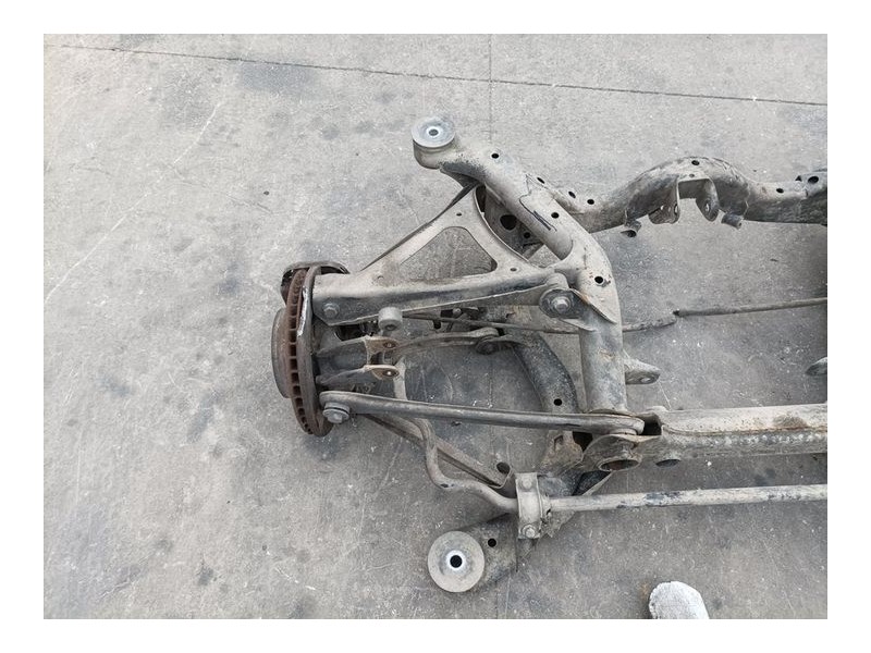 Recambio de puente trasero para volkswagen touareg (7la) tdi v10 referencia OEM IAM   DISCO 5 TORN C/ABS