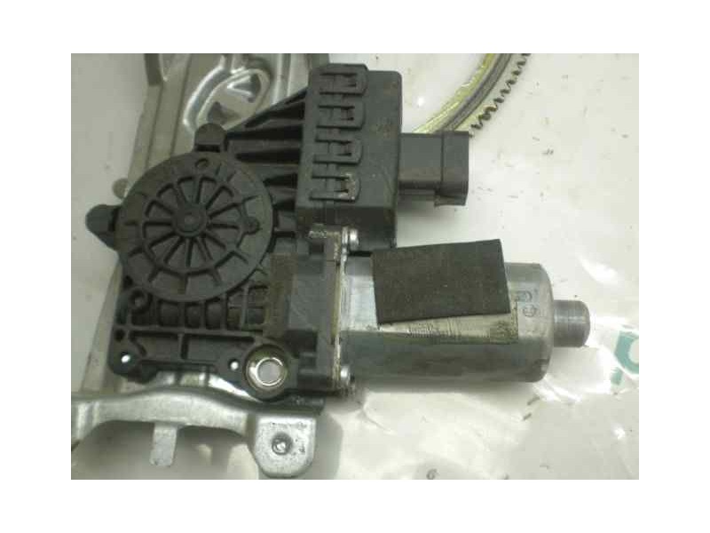 Recambio de elevalunas delantero derecho para opel astra h berlina cosmo referencia OEM IAM 93178696  