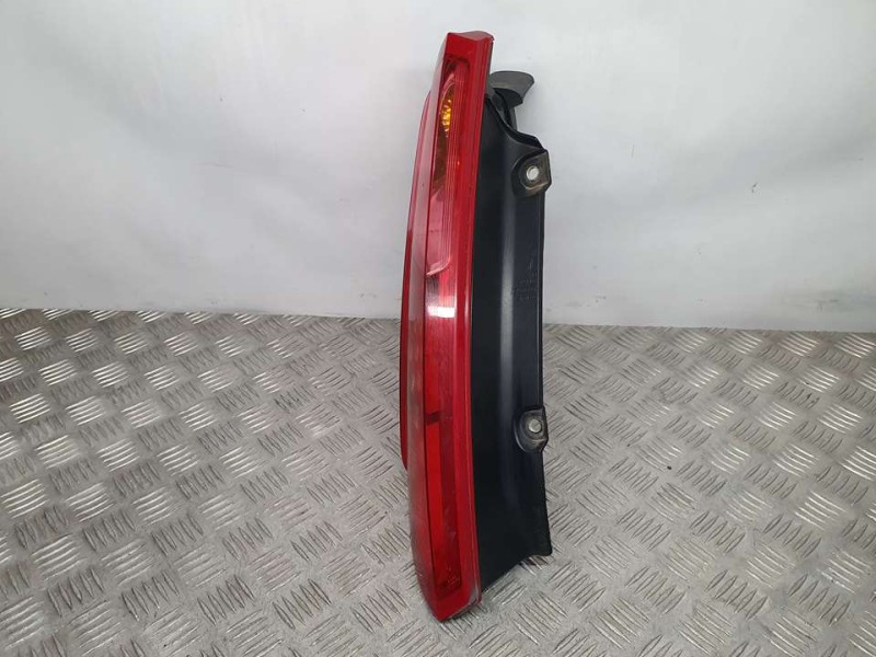 Recambio de piloto trasero izquierdo para fiat grande punto (199) 1.4 16v active (01.2007) referencia OEM IAM SIN REF  