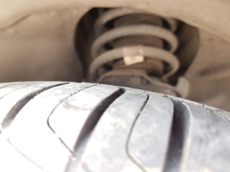 Recambio de amortiguador delantero izquierdo para ford fiesta vii (hj, hf) 1.0 ecoboost referencia OEM IAM 2471256  