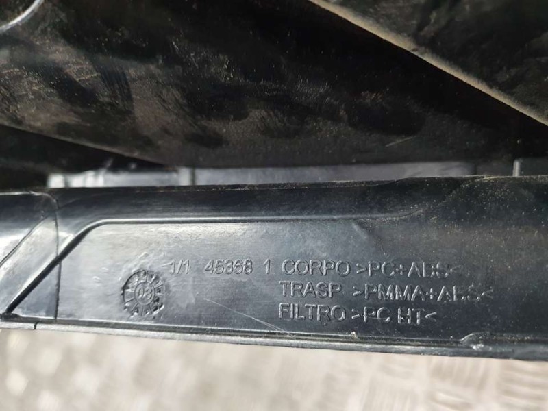 Recambio de piloto trasero izquierdo para fiat grande punto (199) 1.4 16v active (01.2007) referencia OEM IAM SIN REF  