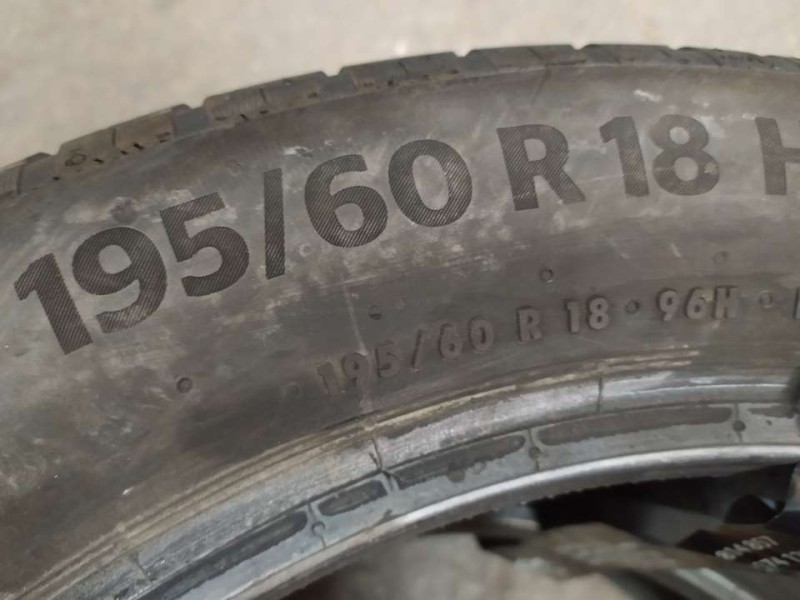 Recambio de neumatico pareja para neumaticos reutilizados - referencia OEM IAM 195601896H 195/60/18/96H CONTINENTAL