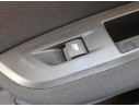 Recambio de mando elevalunas trasero derecho para peugeot 2008 ii (ud_, us_, uy_, uj_, ur_, uc_) 1.2 puretech 100 referencia OEM