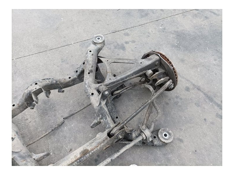 Recambio de puente trasero para volkswagen touareg (7la) tdi v10 referencia OEM IAM   DISCO 5 TORN C/ABS