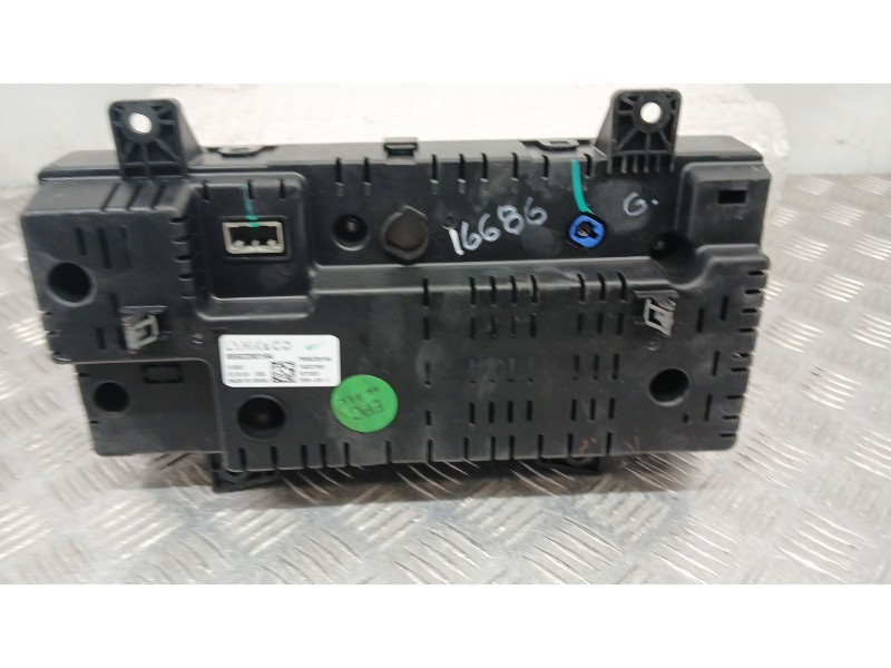 Recambio de cuadro instrumentos para lynk & co 01 phev referencia OEM IAM 8892280194 P8892280194 T42021691