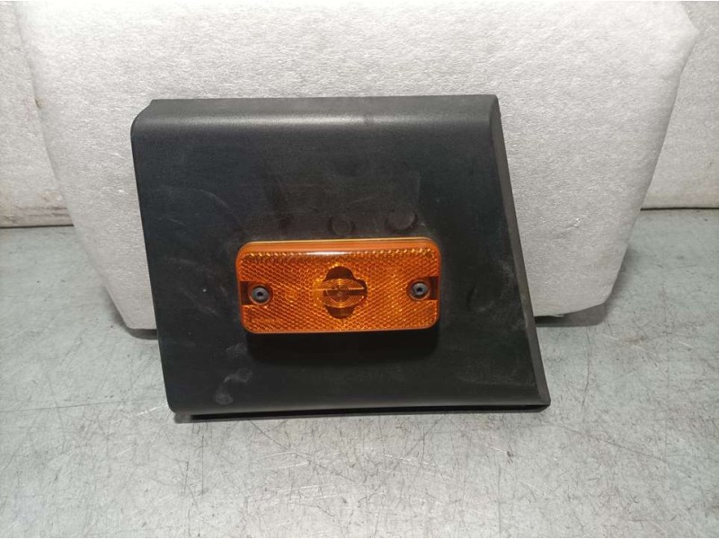Recambio de moldura para peugeot boxer combi 333 l2h2 allure blue-hdi 165 referencia OEM IAM 1306893070  DELANTERA DERECHA VA EN