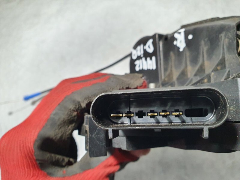 Recambio de cerradura puerta delantera derecha para ford fiesta (ccn) ambiente referencia OEM IAM AM5AU21813AE 4053413877143 FOM