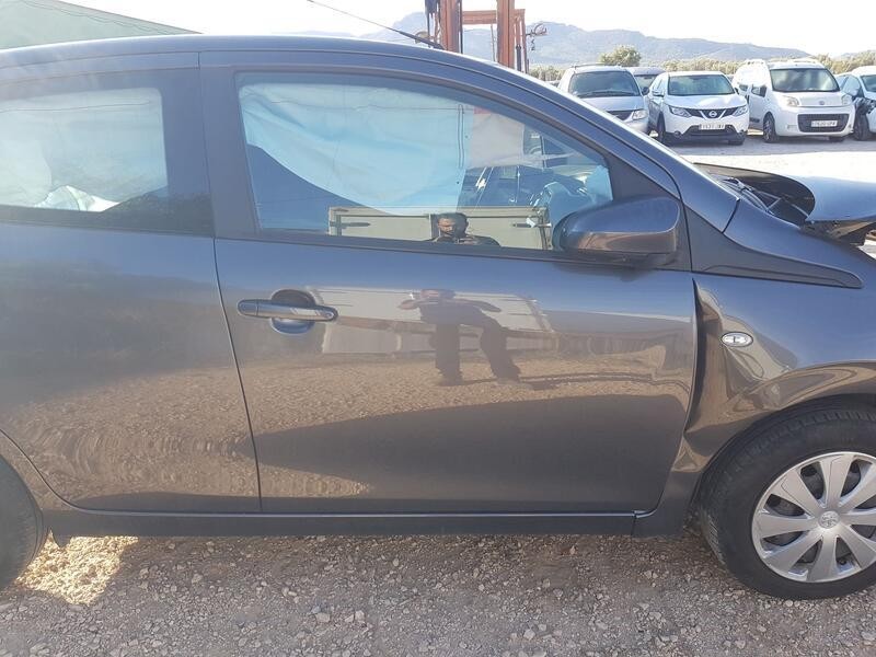 Recambio de puerta delantera derecha para peugeot 108 1.0 vti 72 referencia OEM IAM 1687145280  TOCADA