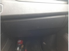 Recambio de guantera para lynk & co 01 phev referencia OEM IAM 8889771952  