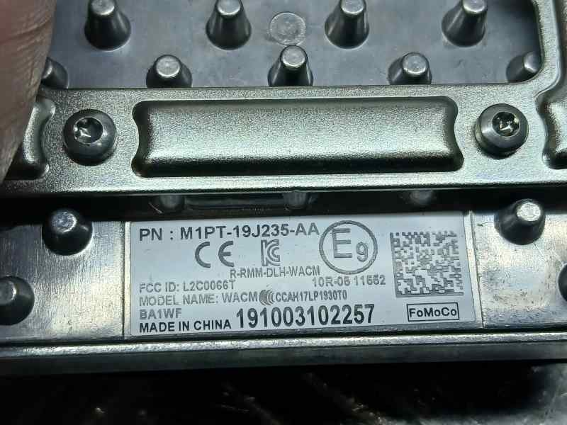 Recambio de modulo electronico para ford focus st-line referencia OEM IAM M1PT19J235AA L2C0066T MODULO DE TELEFONO