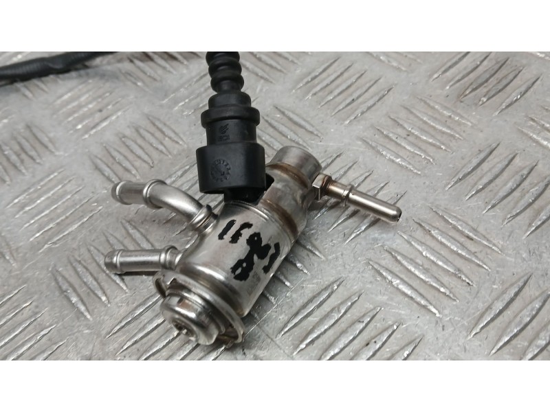 Recambio de inyector adblue para renault express furgoneta/monovolumen 1.5 blue dci 95 (f6ab) referencia OEM IAM 208995377R  A2C