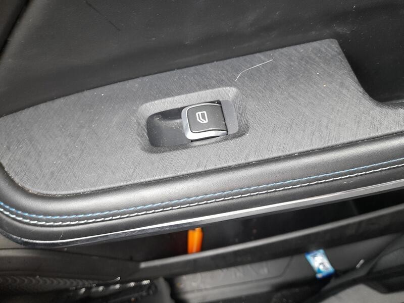 Recambio de mando elevalunas delantero derecho para lynk & co 01 phev referencia OEM IAM 8888778677  