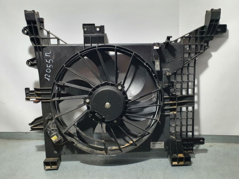 Recambio de electroventilador para dacia duster laureate 4x2 referencia OEM IAM 214814567R  